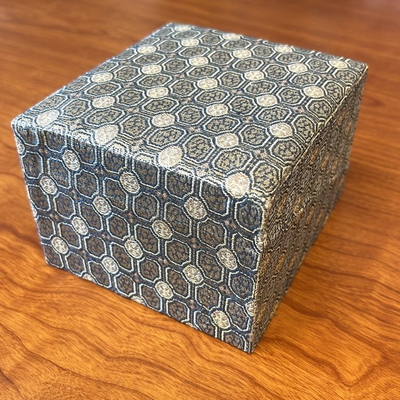 Presentation Gift Box - Picture 7 of 9